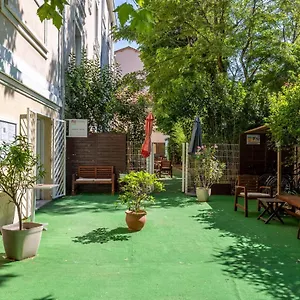 https://residence-les-cordeliers.aixenprovencehotels.org